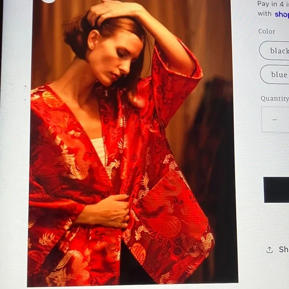 Luxurious Red  and gold Floral Haori Women's Kimono - Picture 3 of 7